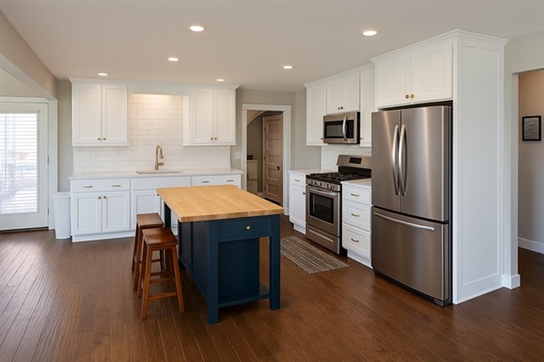 Custom Kitchen Storage Solutions That Actually Improve Functionality